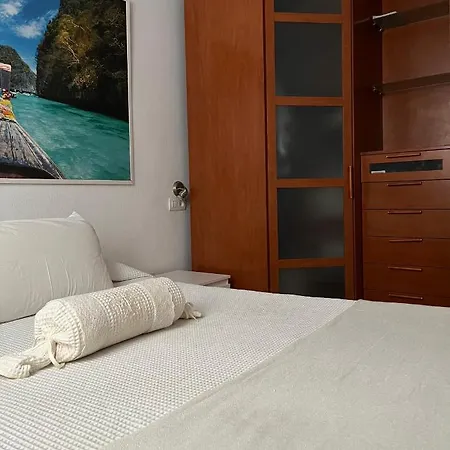 Duplex Ancha Con Wifi Y Parking شقة *