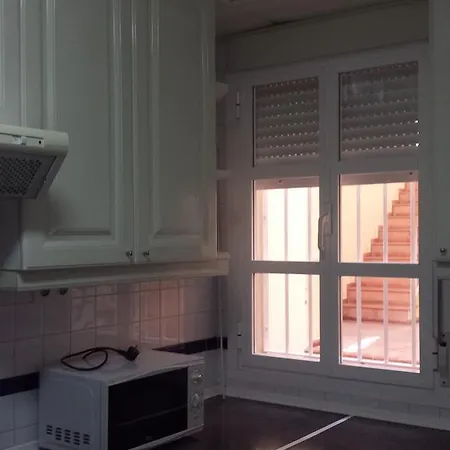 Duplex Ancha Con Wifi Y Parking شقة