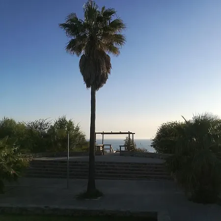 Duplex Ancha Con Wifi Y Parking *