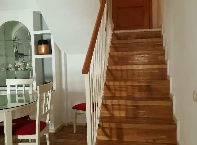 Duplex Ancha Con Wifi Y Parking Apartment *